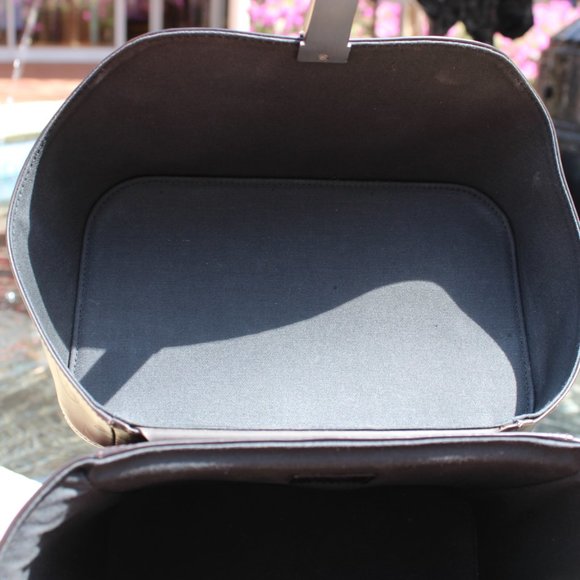 Louis Vuitton Terre Vernis Matte Leather Bag - Picture 11 of 16